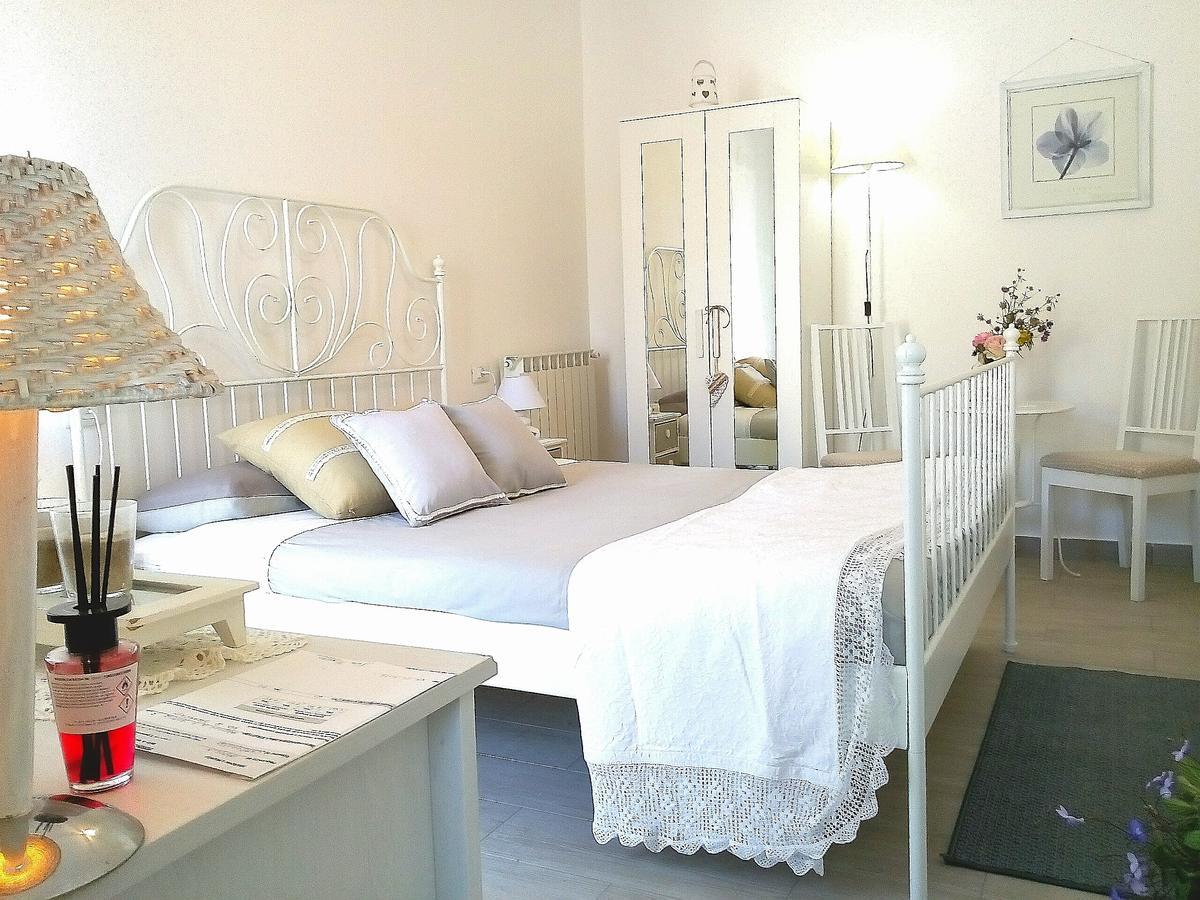 Message In A Bottle Bed And Breakfast Camporosso  Exterior foto